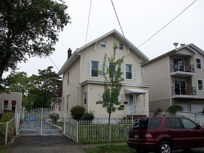 1st image of 1091-1093 MARY ST
