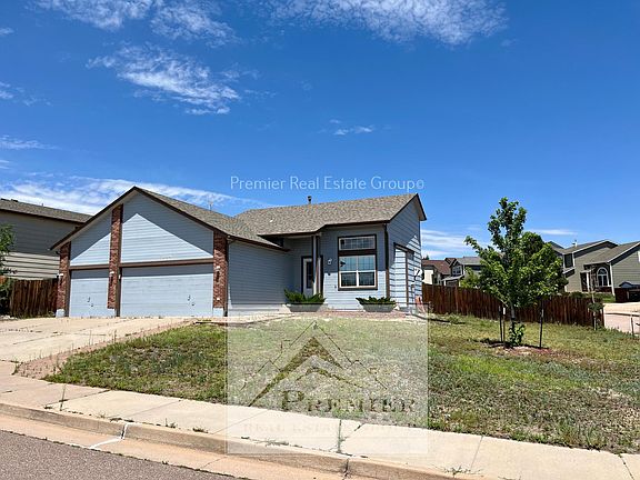 3rd image of 7684 Scarborough Dr