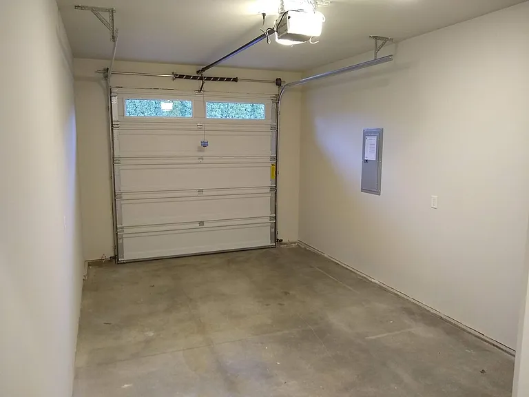 1027 Wilson St #1401 — Photo 9