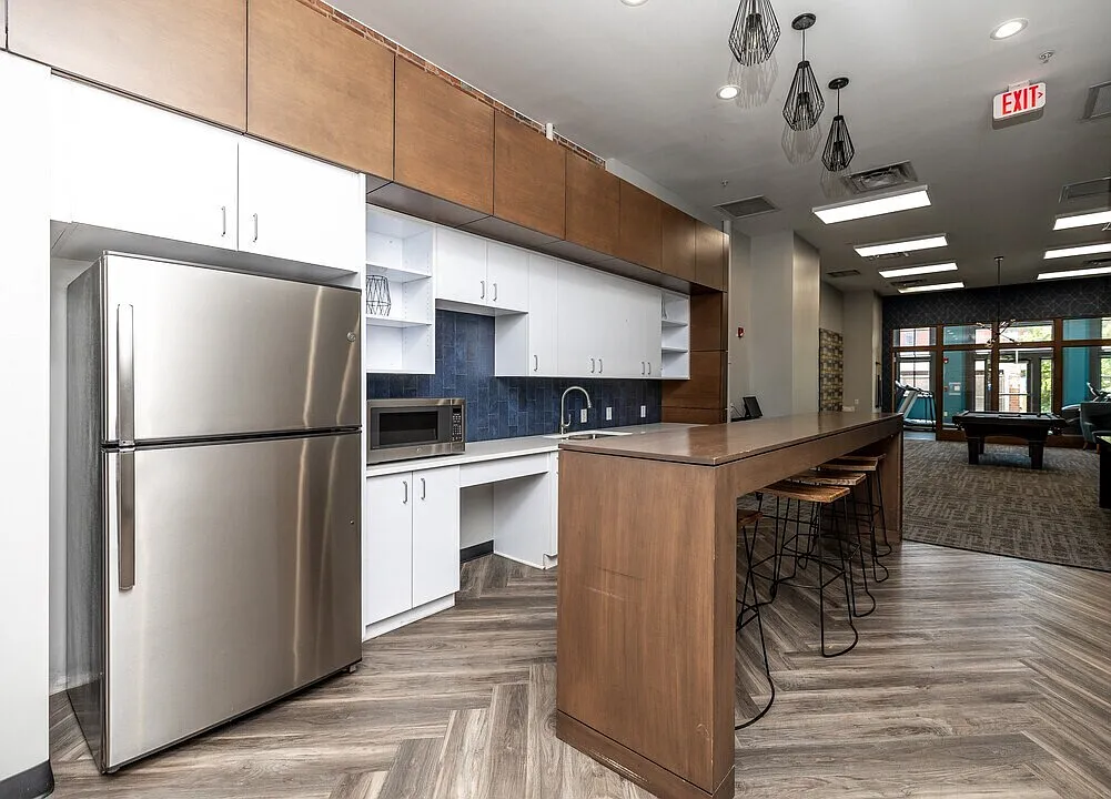 Court Ave Lofts — Photo 3