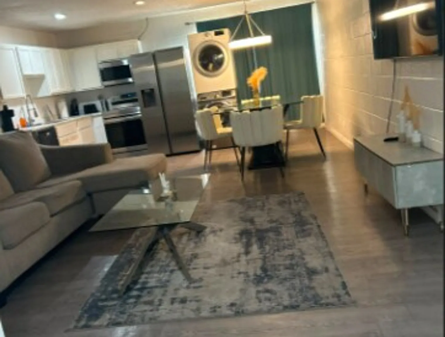 2 bed, 2.0 bath, $4,136 — Photo 2