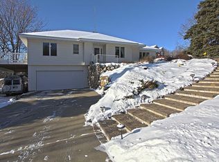 625 Winthrop Ln, Saint Paul, MN 55119