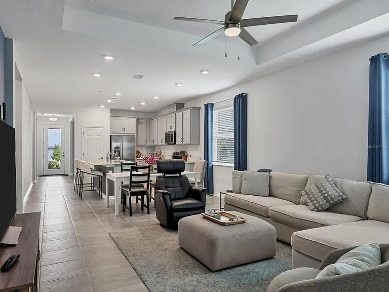 7724 Saloon Ln — Photo 8