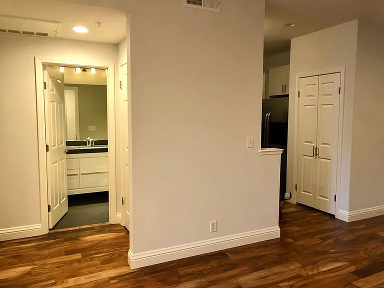 1400 El Camino Real #115 — Photo 16