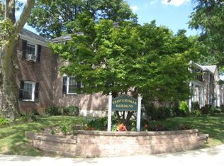 22442 Horace Harding Expy, Oakland Gardens, NY 11364