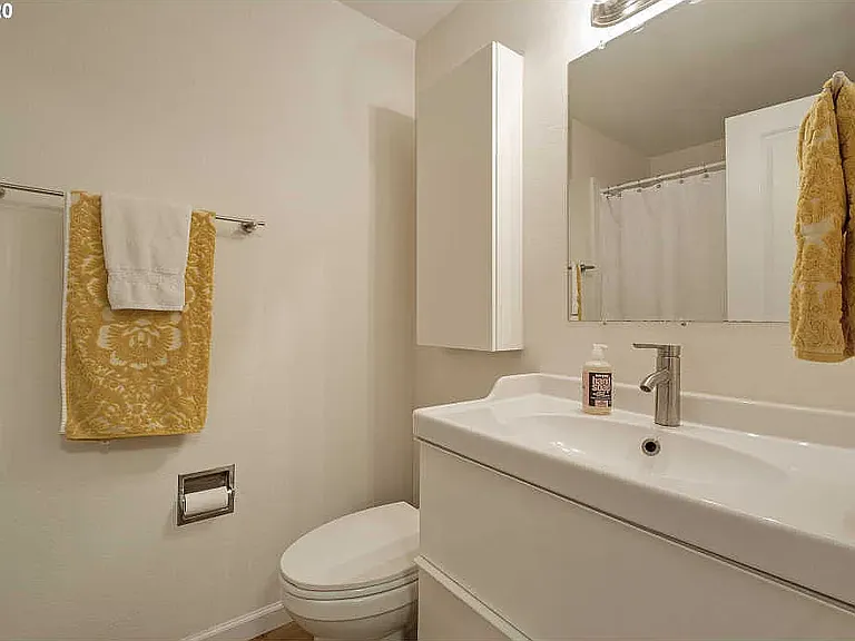 19891 SW 68th Ave #19891 — Photo 11