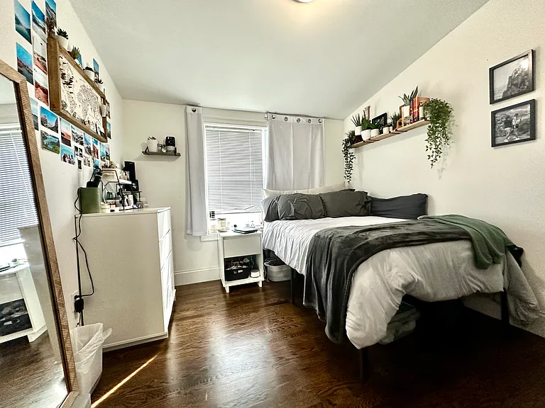 154 Gold St #3 — Photo 4
