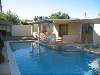 4th image of 6341 Lawton Ave