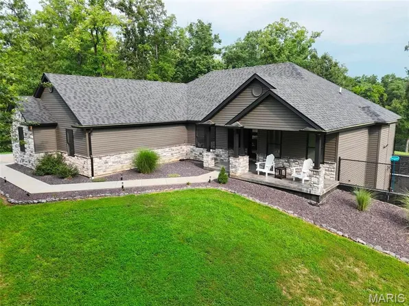 1521 Frank St, Hannibal, MO 63401