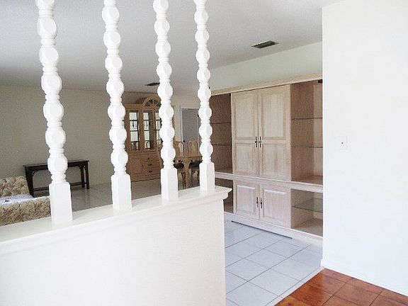 4th image of 16 Blackwell Pl