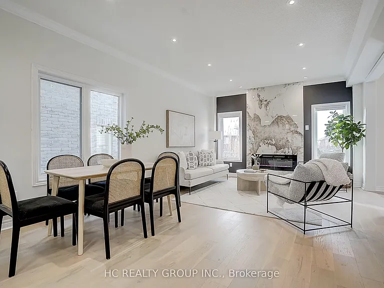 465 Woodspring Ave — Photo 5