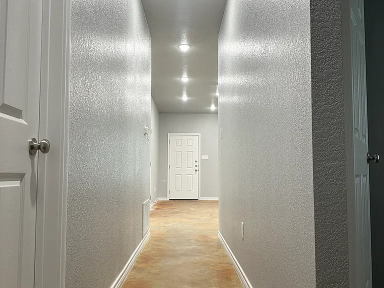 3109 Clinkenbeard Dr #3107A — Photo 5
