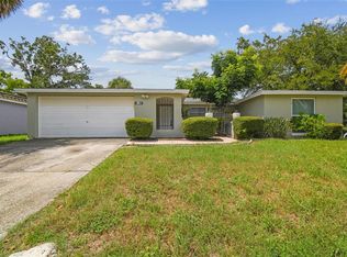 9625 Lakeside Ln, Port Richey, FL 34668