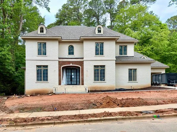 4801 Rampart St, Raleigh, NC 27609