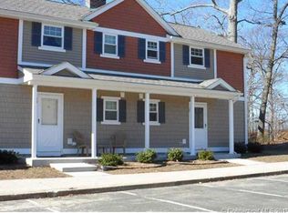 16 Ledge Rd, New London, CT 06320