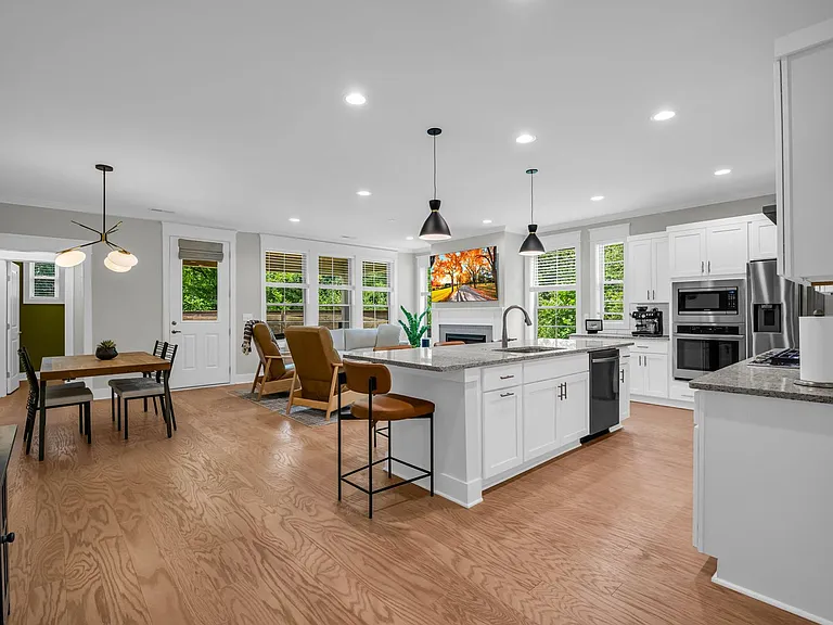 572 Sweet Birch Park Ln — Photo 4