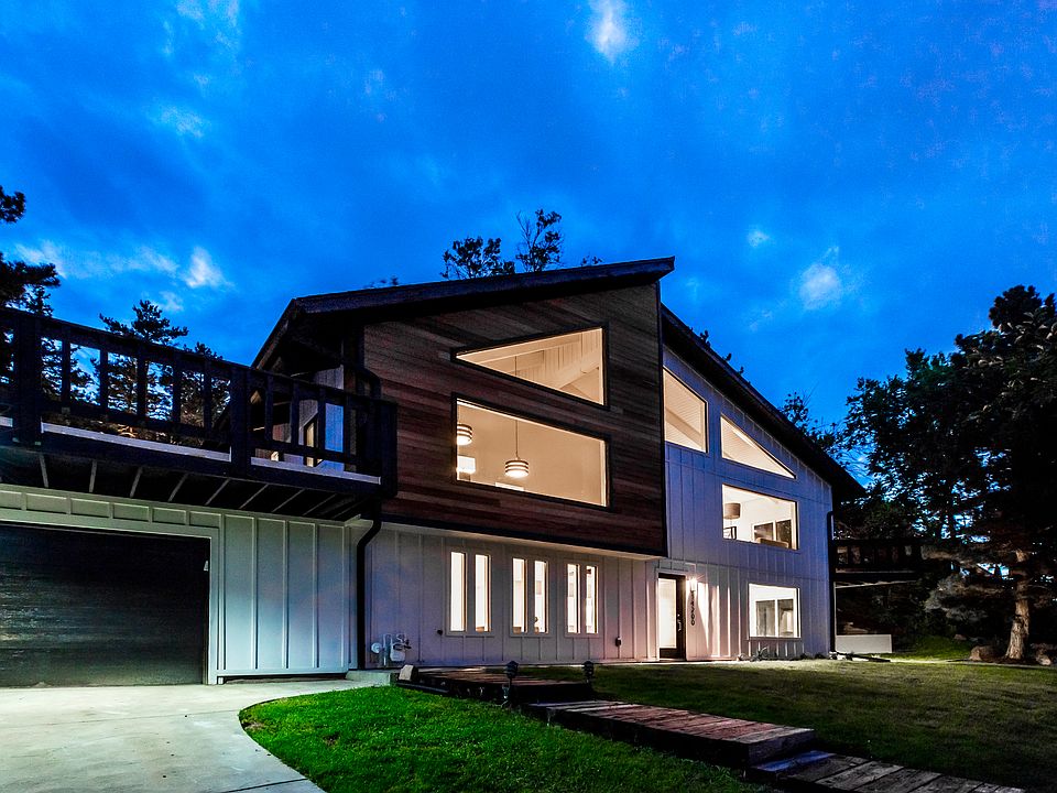 Stunning Mid-Mod Remodel