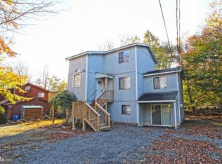 7254 Long Pine Dr, Coolbaugh Township, PA