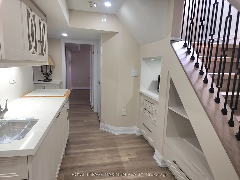 87 Breeze Dr — Photo 12