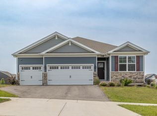 738 Kentshire Cir, Elgin, IL 60124