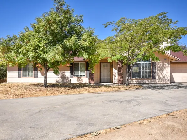 32931 Puma Ln, Squaw Valley, CA 93675