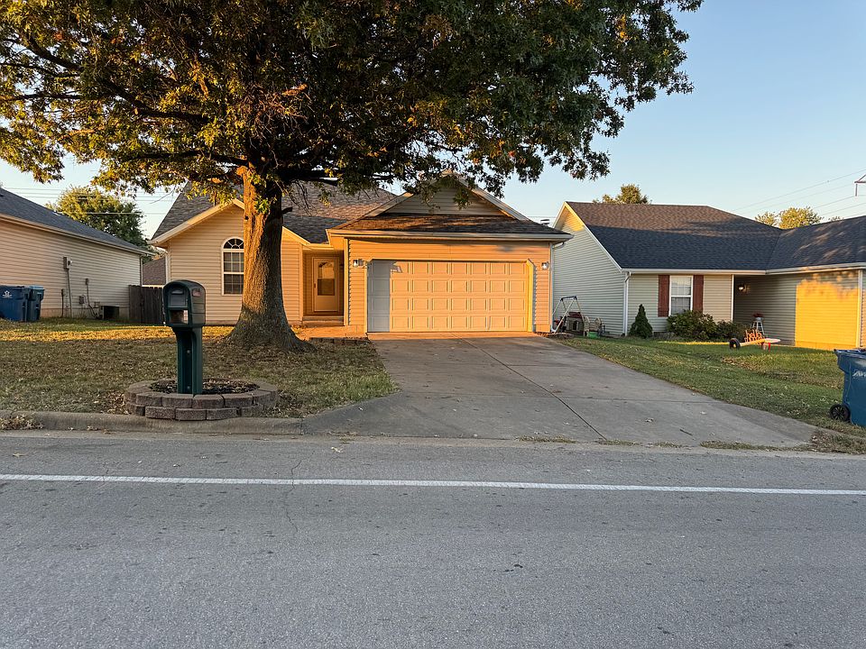 1st image of 731 W Butterfield Dr