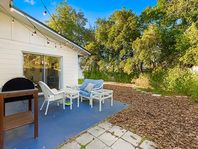 7937 Jaguar Dr — Photo 3