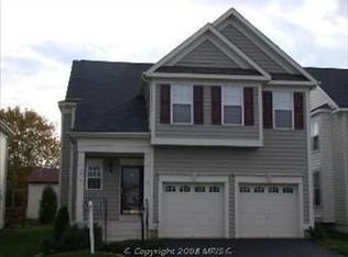 6817 Walnut Park Ln, Haymarket, VA 20169