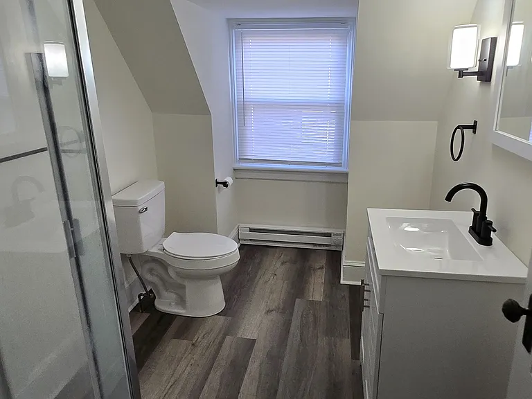 213 W Market St #3 — Photo 16