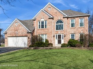 14 Yukon Ct, Bolingbrook, IL 60490