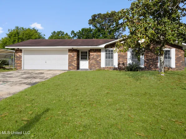 6105 Lancaster Blvd, Ocean Springs, MS 39564