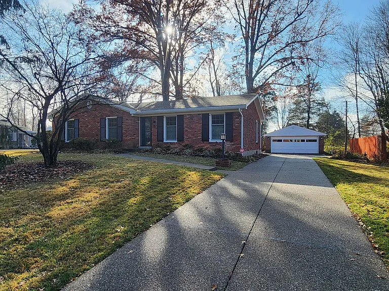 2428 Merriwood Dr — Photo 1