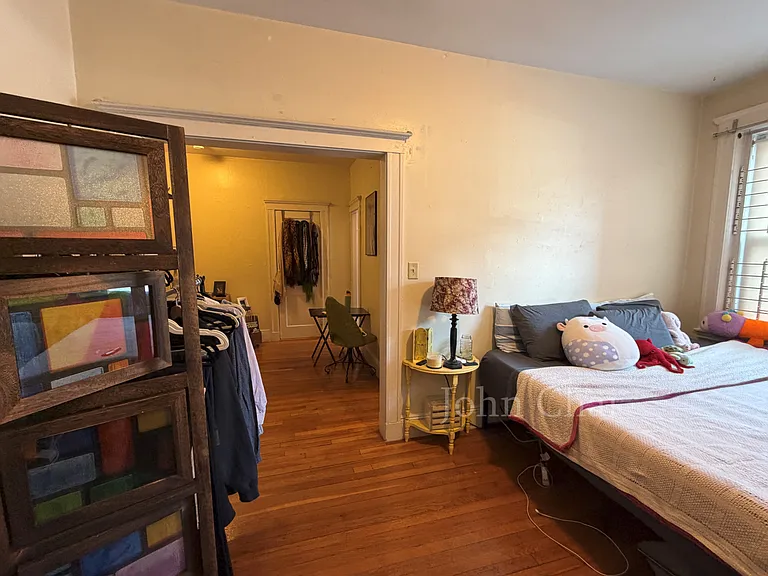 64 Woodstock Ave #9 — Photo 6