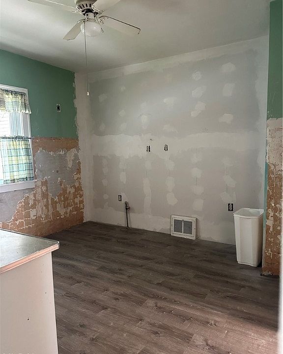 10916 Park Heights Ave, Garfield Heights, OH 44125 Zillow