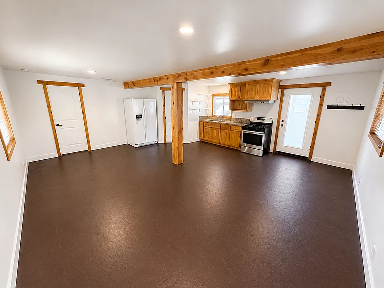 2245 Ceanothus Ave — Photo 6