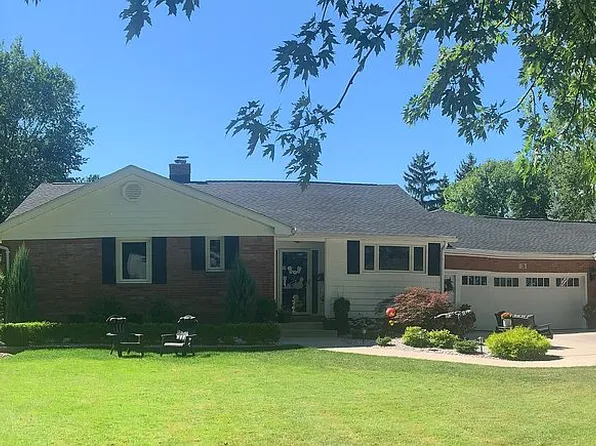 20 Parkwood Dr, Amherst, NY 14226