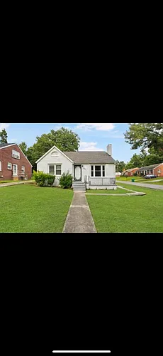 320 Park Ave Photo 1
