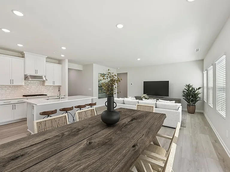 328 Karlov Rd — Photo 10