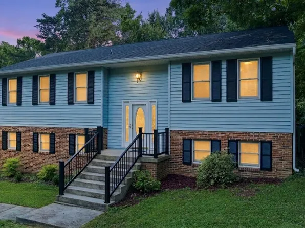 2725 Cove Point Rd, Lusby, MD 20657