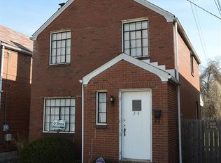 34 Saint John St, Mc Kees Rocks, PA 15136