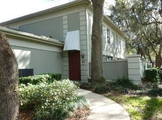 6210 Greenleaf Ln, Temple Terrace, FL 33617