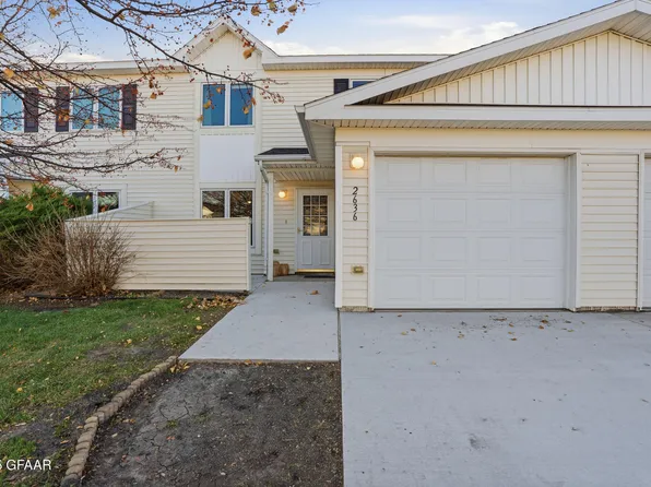 2636 S 38th St, Grand Forks, ND 58201