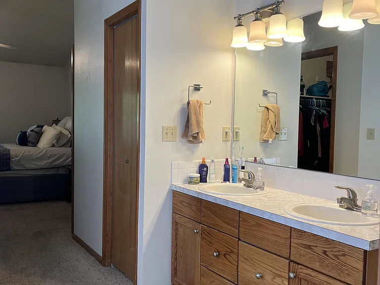 2032 Prairie View Ct — Photo 28