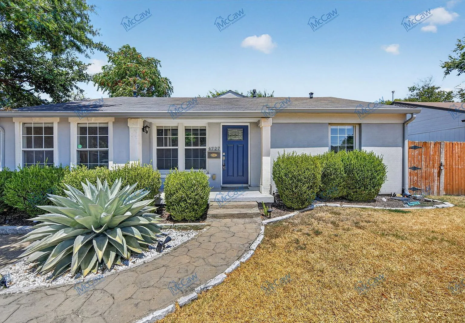 3 bed, 2.0 bath, 1976 sqft, $3,200 — Photo 3