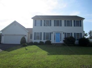 6 Mill Run E, Rensselaer, NY 12144