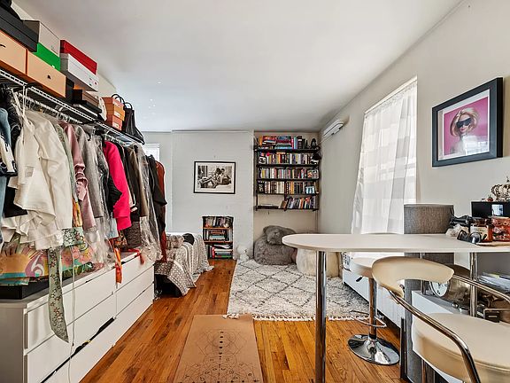 2nd image of 304 W 10th St APT 5C