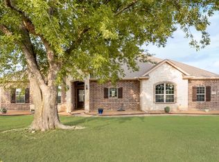 5521 Virginia Dr, Justin, TX 76247