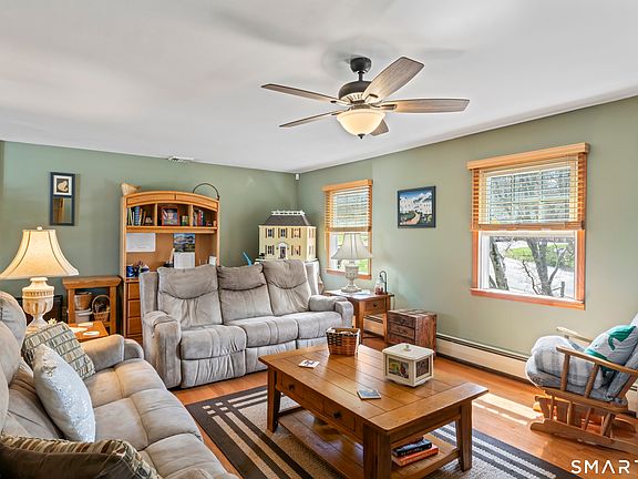 3rd image of 33 Coram Road
