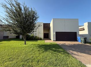6007 Maryam Dr, Laredo, TX 78041