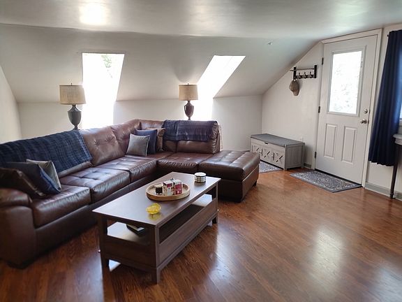 2nd image of 2328 Cedar Ln #B
